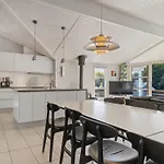 Sybil - 350m From The Sea By Interhome 펜션 *