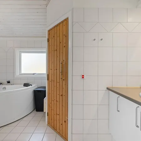 Dom wakacyjny Sybil - 350m From The Sea By Interhome Spodsbjerg